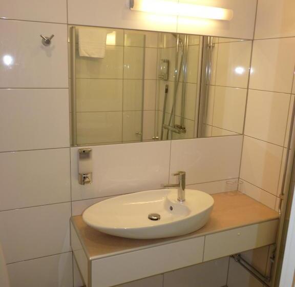 Номер Стандарт Совместная Ванная, Ronneby Cityhotell