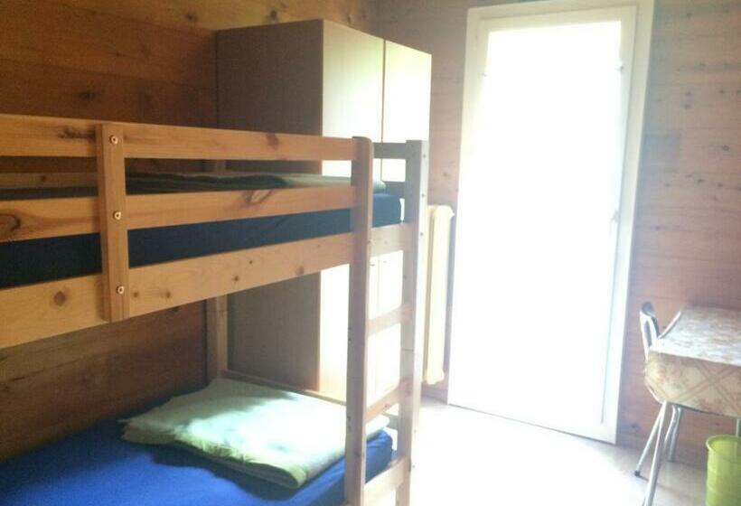 스탠다드 룸 공동 욕실, Gruppenhaus Rosy   Hostel