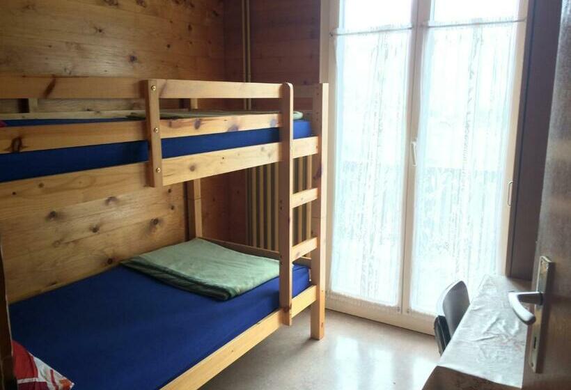 스탠다드 룸 공동 욕실, Gruppenhaus Rosy   Hostel