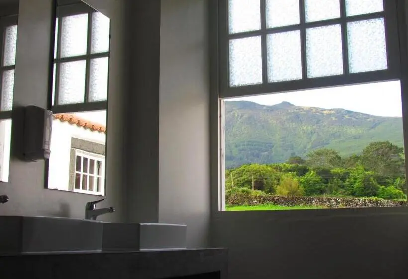 Standard-huone Jaettu Kylpyhuone, Azores Youth Hostels Pico