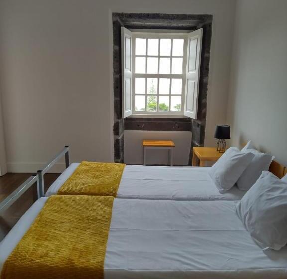 غرفة قياسية حمام مشترك, Azores Youth Hostels   Pico
