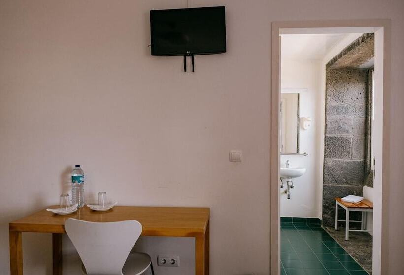 스탠다드 트리플 룸, Azores Youth Hostels   Pico
