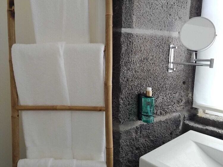 غرفة قياسية ثلاثية, Azores Youth Hostels   Pico