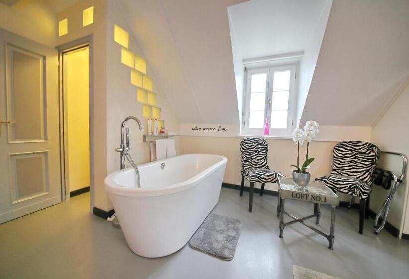 Superior room with lake view, Corseaux Beach