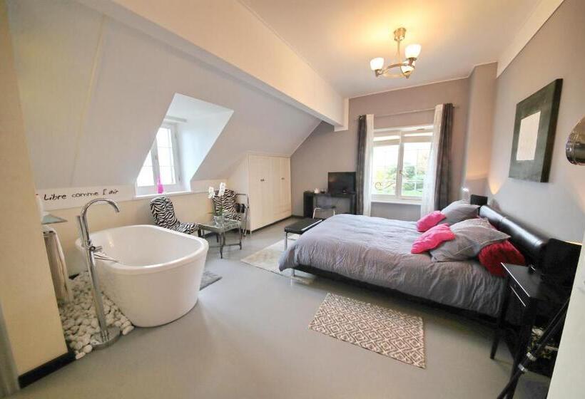 Superior room with lake view, Corseaux Beach