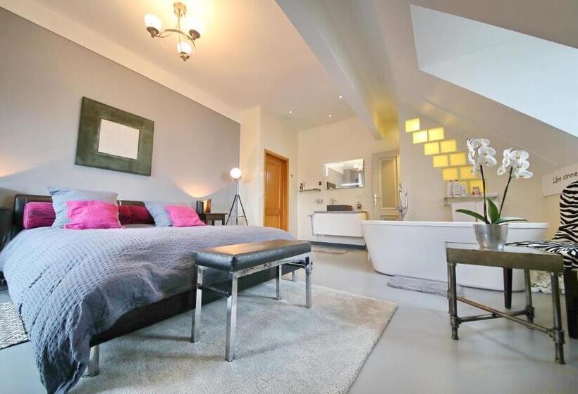 Superior room with lake view, Corseaux Beach