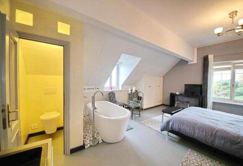 Superior room with lake view, Corseaux Beach