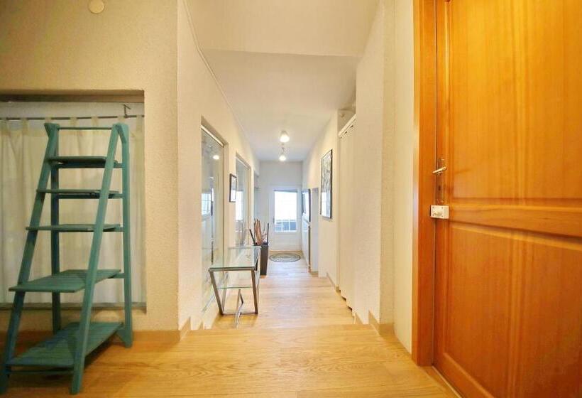 Номер Стандарт Вид на Озеро, Corseaux Beach
