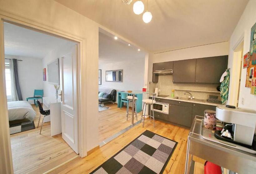 1 Bedroom Apartment Lake View, Corseaux Beach