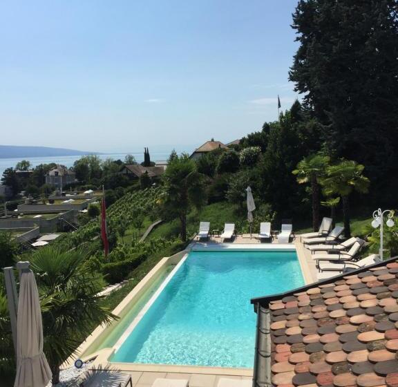 Superior room with lake view, Corseaux Beach