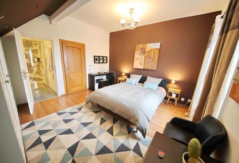 Superior room with lake view, Corseaux Beach