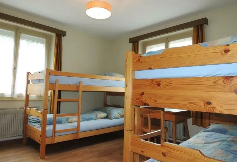 Standard Neljän Hengen Huone Jaettu Kylpyhuone, B&b Haus Schönstatt Self Check In