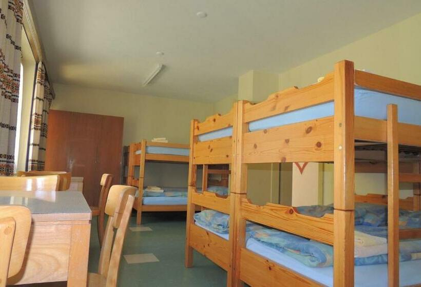 חדר סטנדרטי לארבעה עם חדר אמבטיה משותף, B&b Haus Schönstatt   Self Check In