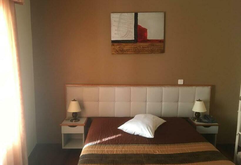 غرفة قياسية فردية, Florinda