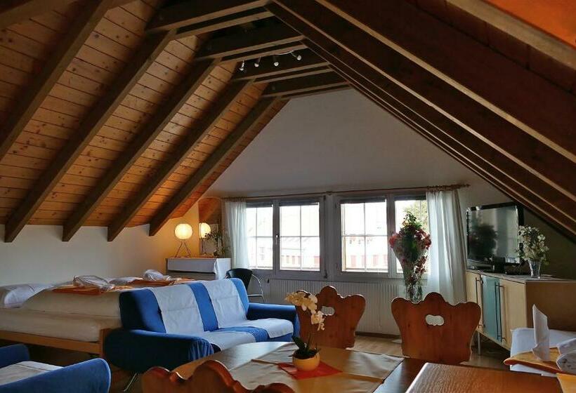 Familie Værelse, Freihof Embrach