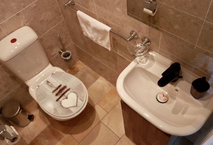 חדר סטנדרט, Une Nuit Ailleurs