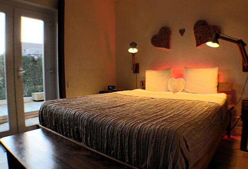 חדר סטנדרט, Une Nuit Ailleurs