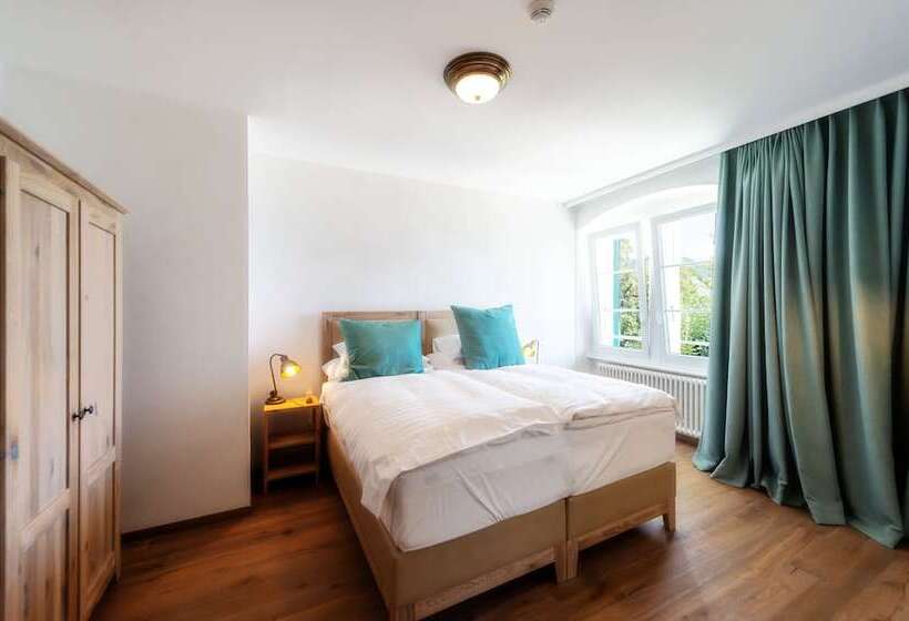 غرفة سوبيريور, Au Major Davel