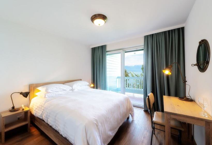 غرفة سوبيريور, Au Major Davel