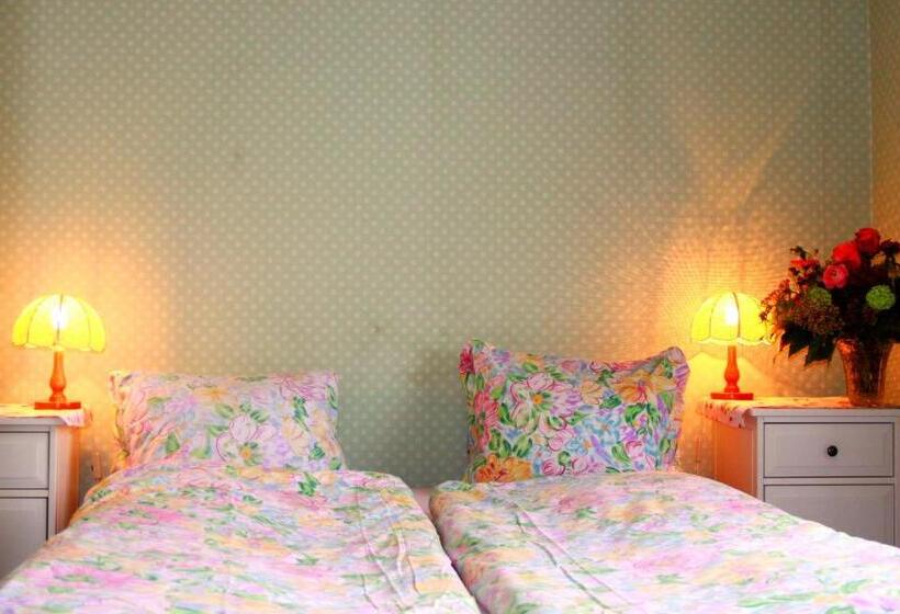 غرفة قياسية حمام مشترك, Basicrooms