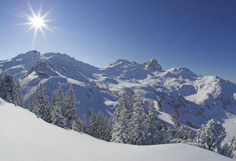 家庭间, Cristal Flumserberg