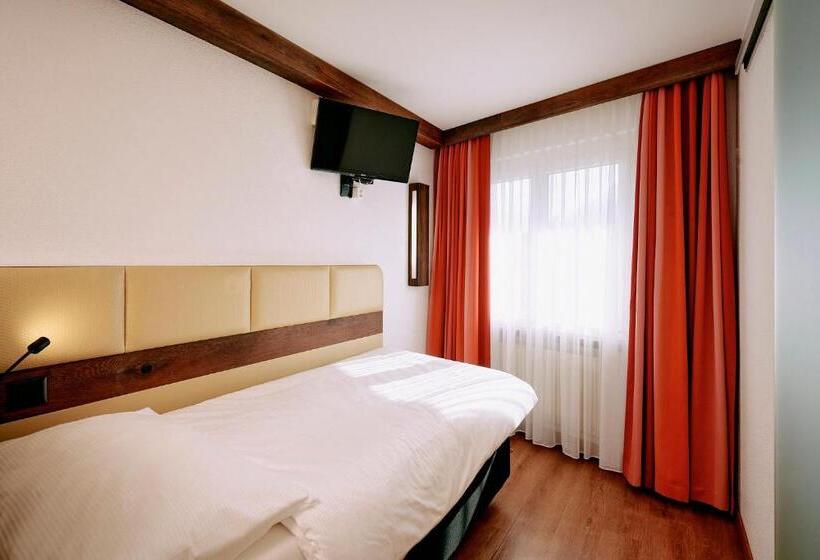 单人经济间, Elite