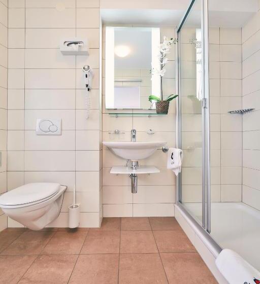 标准单人间, Elite