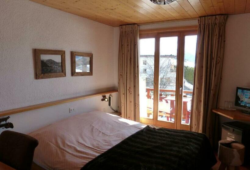 חדר סטנדרט עם נוף, Ermitage Verbier