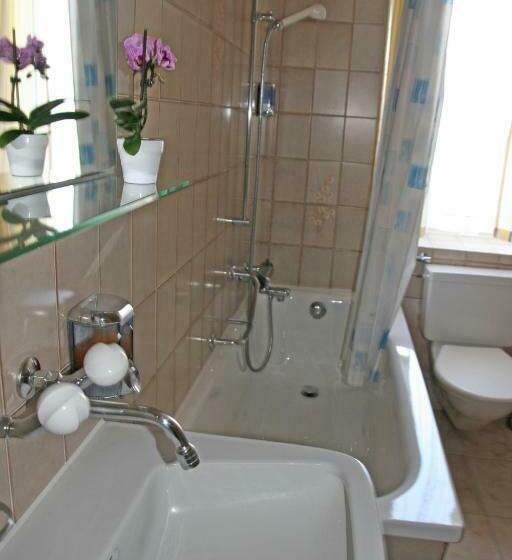 חדר סטנדרט חדר אמבטיה משותף, Glärnisch Hof