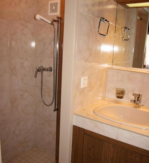 חדר סטנדרט, Glärnisch Hof