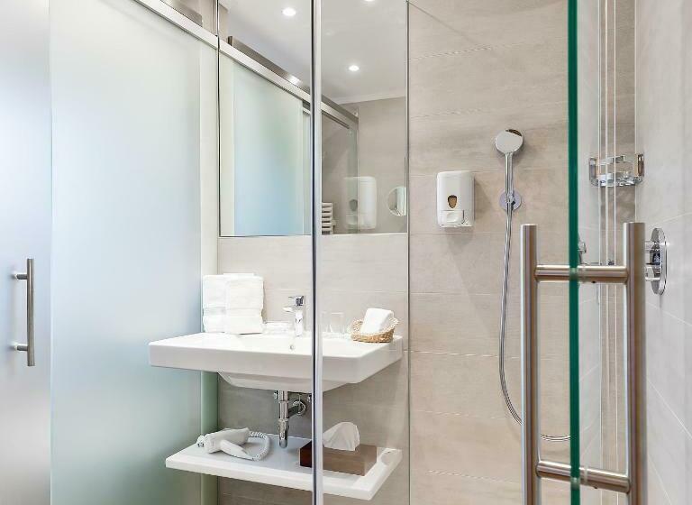 Standard Værelse, Das Homann