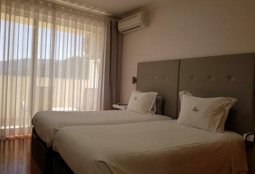 标准间, Lagoa Azul Do Geres