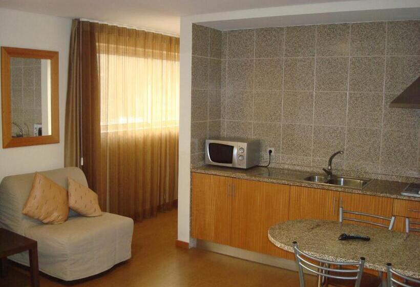 标准工作室, Lagoa Azul Do Geres