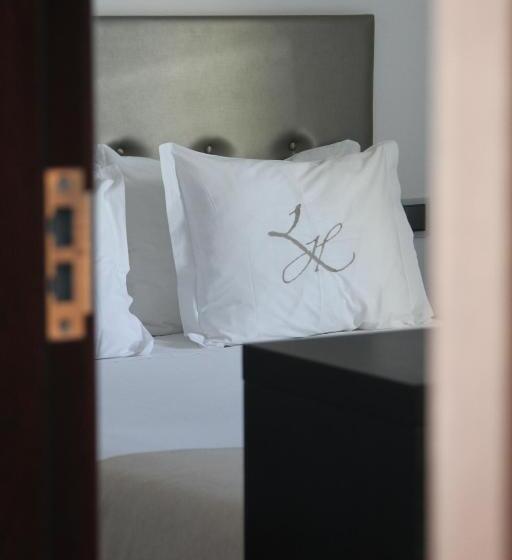 スタンダードルーム, Lazza