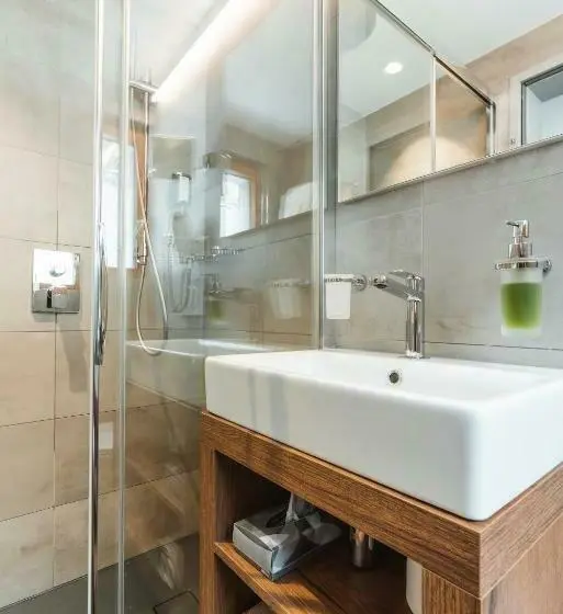 Standard-huone, Matterhorn Inn