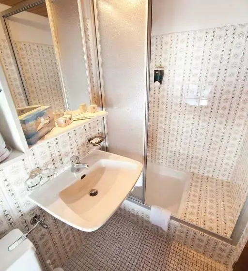Standard Yhden Hengen Huone, Matterhorn Inn