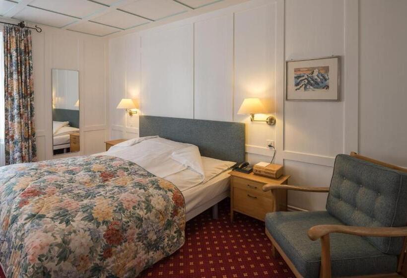 スタンダードルーム, Post