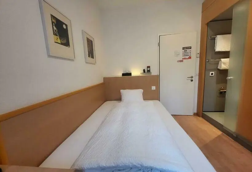 Standard Single Room, Restaurant Eyholz