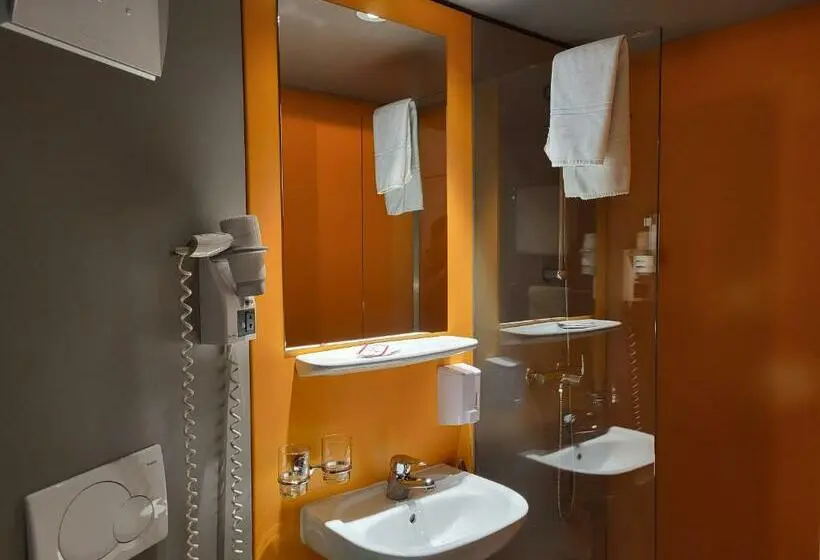 Standard Single Room, Restaurant Eyholz