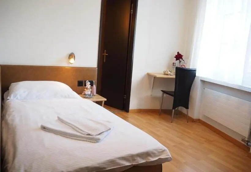 Habitación Estàndard Individual, Stadthof Glarus