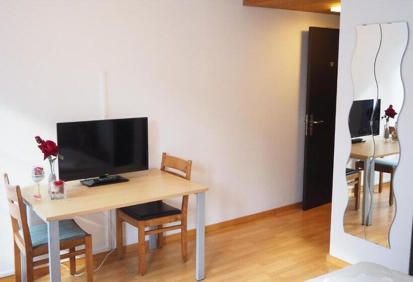 Pokój Standard, Stadthof Glarus