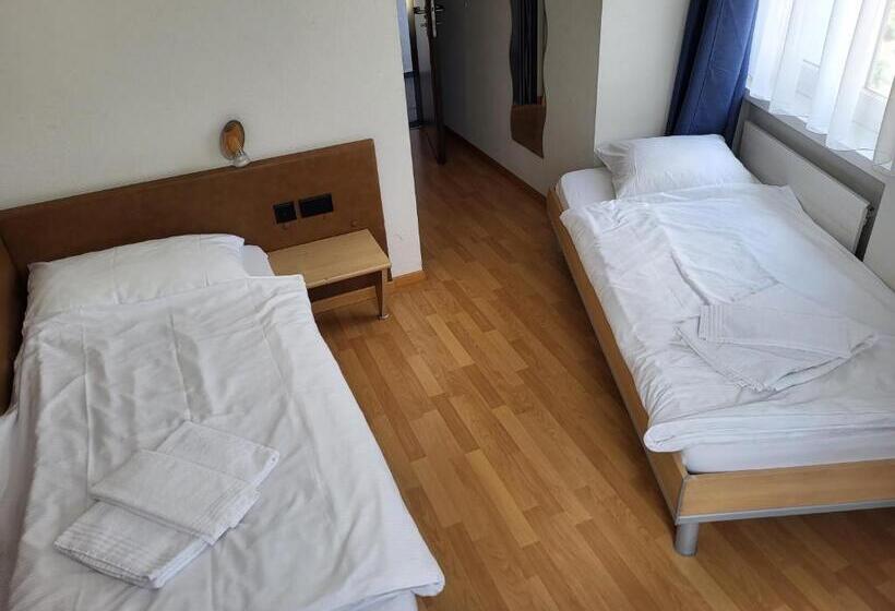 Pokój Standard, Stadthof Glarus