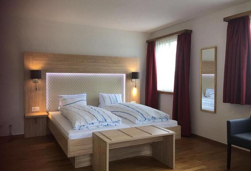 スタンダードトリプルルーム, Schützenhaus