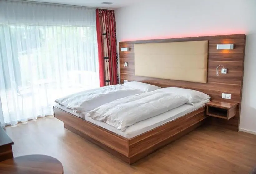 Comfort Yhden Hengen Huone, Schützenhaus
