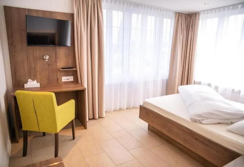 Comfort Yhden Hengen Huone, Schützenhaus