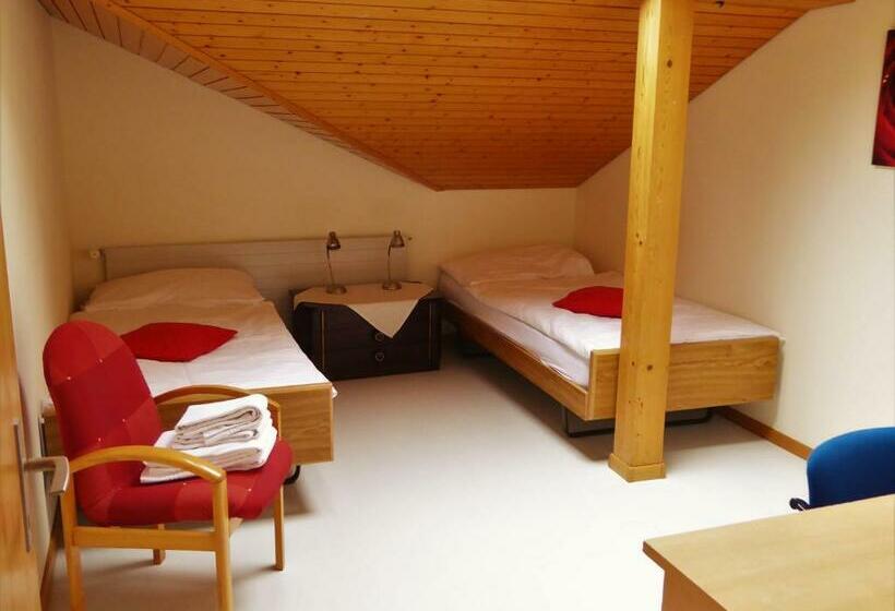 带1个卧室的公寓, Tell And Apartments