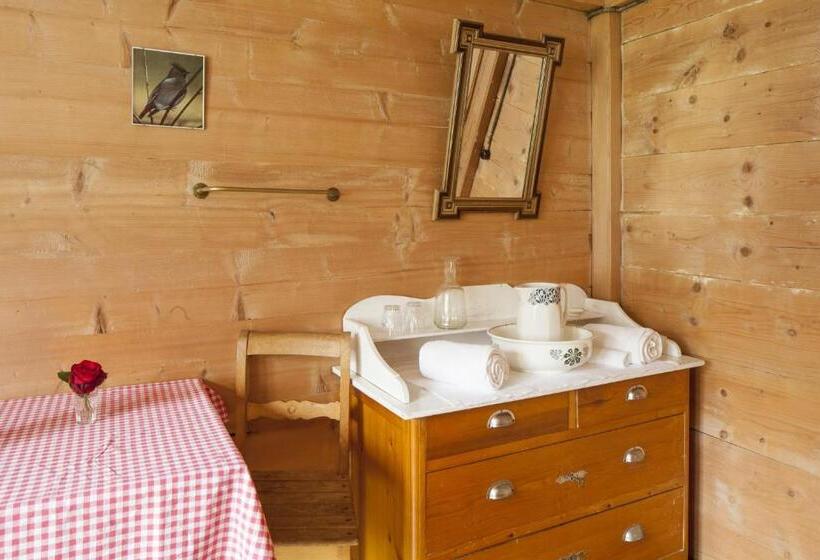 Standardrum Delat Badrum, Waldrand