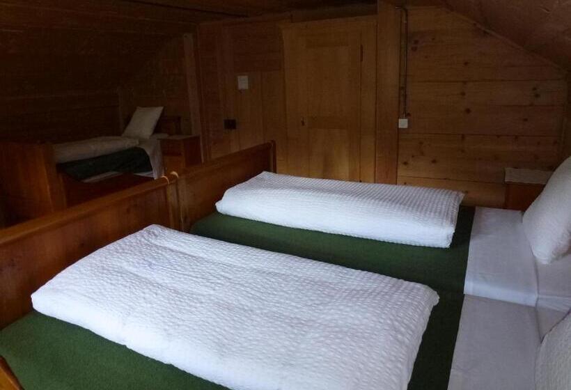 Standard Trippelrum Delat Badrum, Waldrand