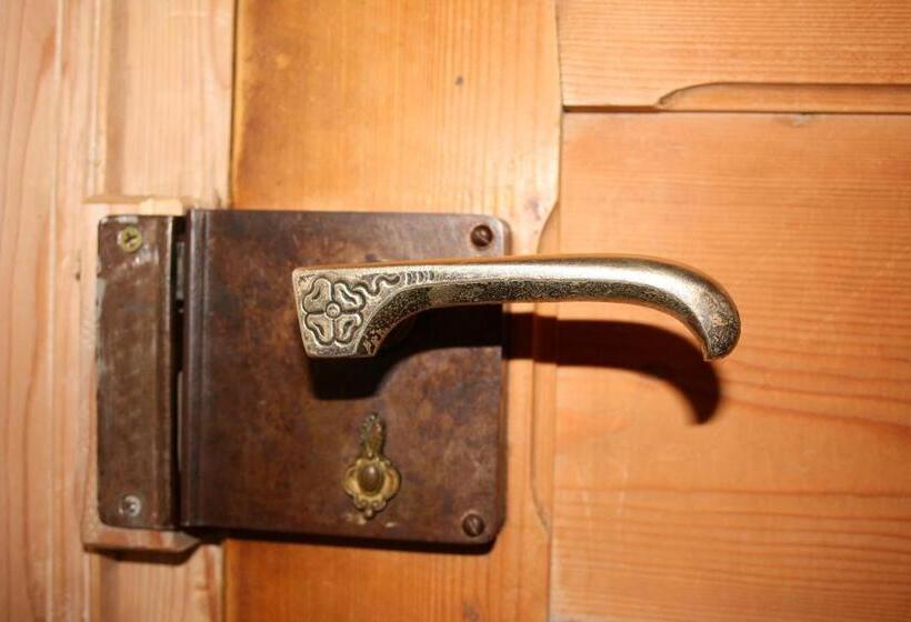 Standard Trippelrum Delat Badrum, Waldrand