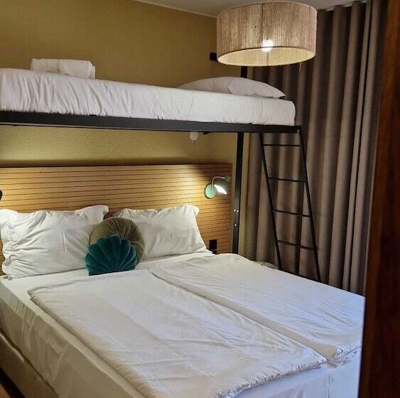 Pokój Standard Trzyosobowy, Wot Sintra Ocean